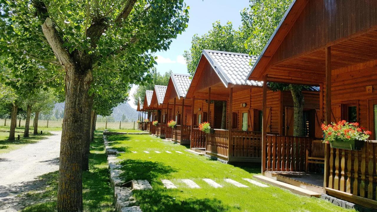 Aiguestortes Camping Resort Esterri d'Àneu Buitenkant foto
